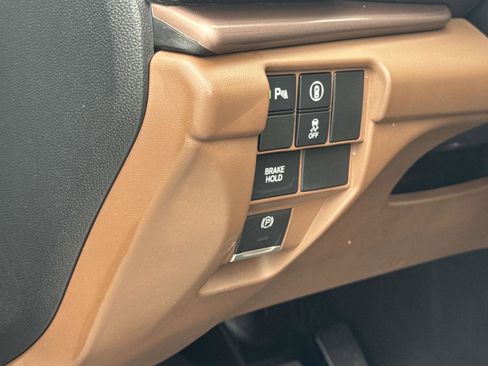 Used 2024 Acura RDX SH-AWD w/ Technology Package image 11