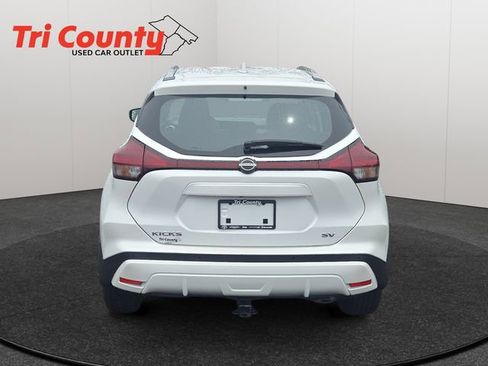 Used 2022 Nissan Kicks SV FWD image 7