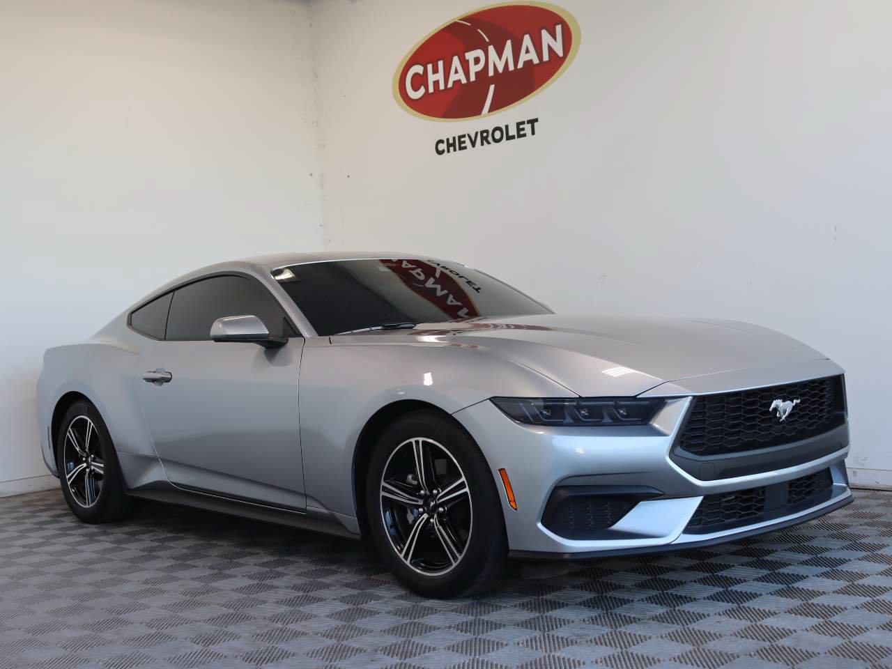 Used 2025 Ford Mustang Premium RWD image 1