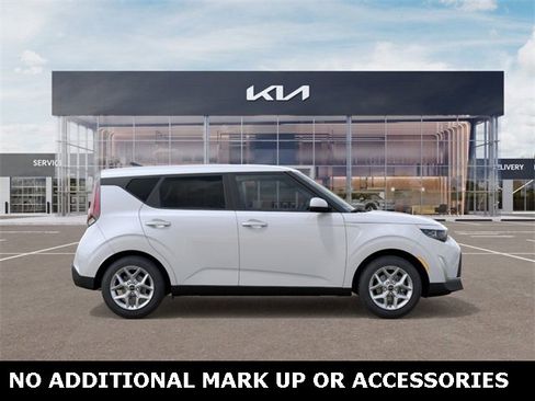 New 2025 Kia Soul LX w/ LX Technology Package image 7