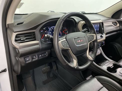Used 2022 GMC Acadia Denali w/ Denali Ultimate Package image 2