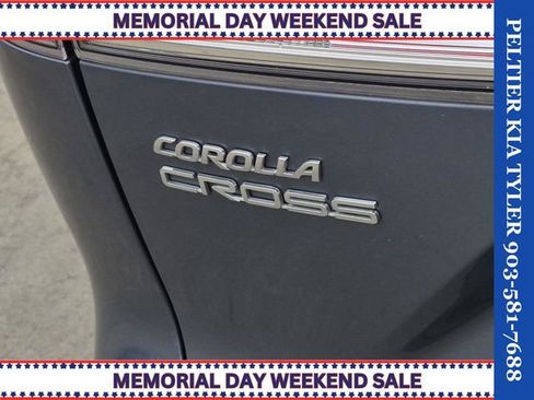 Used 2023 Toyota Corolla Cross LE FWD image 9