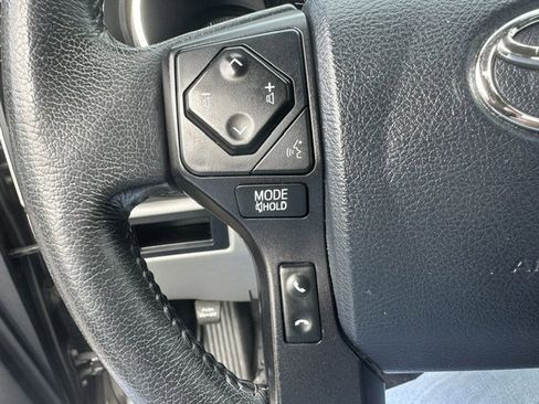 Used 2020 Toyota Sequoia Platinum RWD image 26