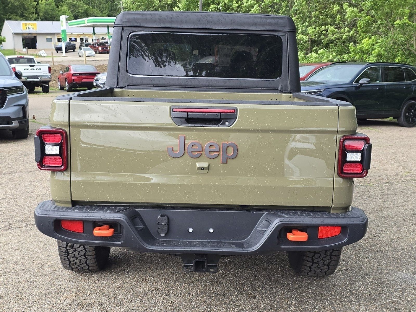 New 2026 Jeep Gladiator Mojave AWD/4WD image 9