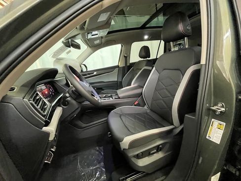 New 2026 Volkswagen Atlas Peak Edition AWD/4WD image 10