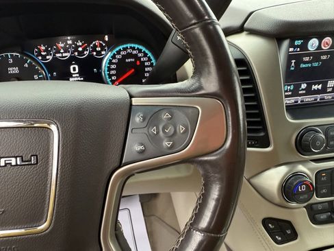 Used 2019 GMC Yukon XL Denali w/ Denali Ultimate Package image 19
