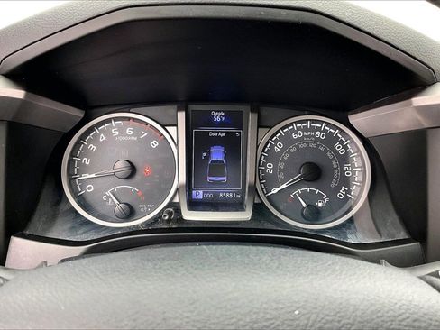 Used 2019 Toyota Tacoma SR5 image 21