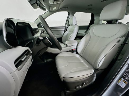 Used 2025 Hyundai Palisade SEL image 13