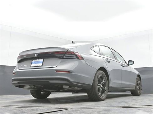 Used 2025 Honda Accord SE image 47