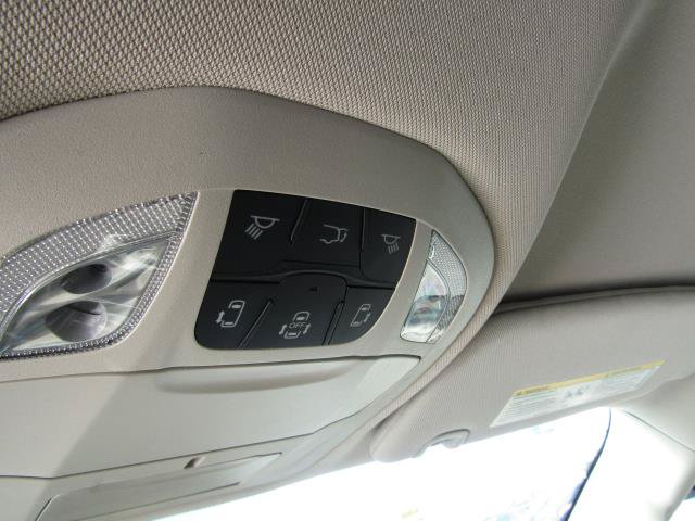 Used 2023 Chrysler Voyager LX FWD image 32
