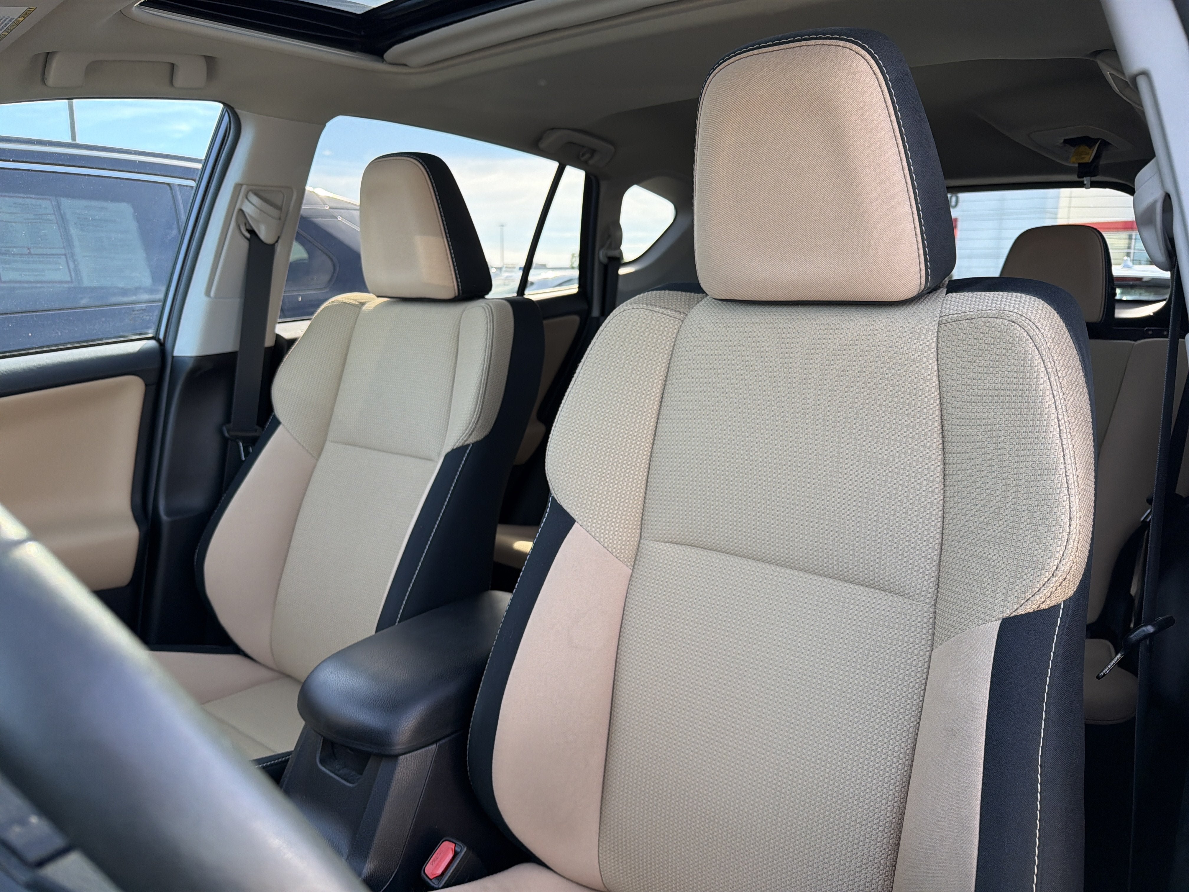 Used 2017 Toyota RAV4 XLE w/ All Weather Liner Package AWD/4WD image 10