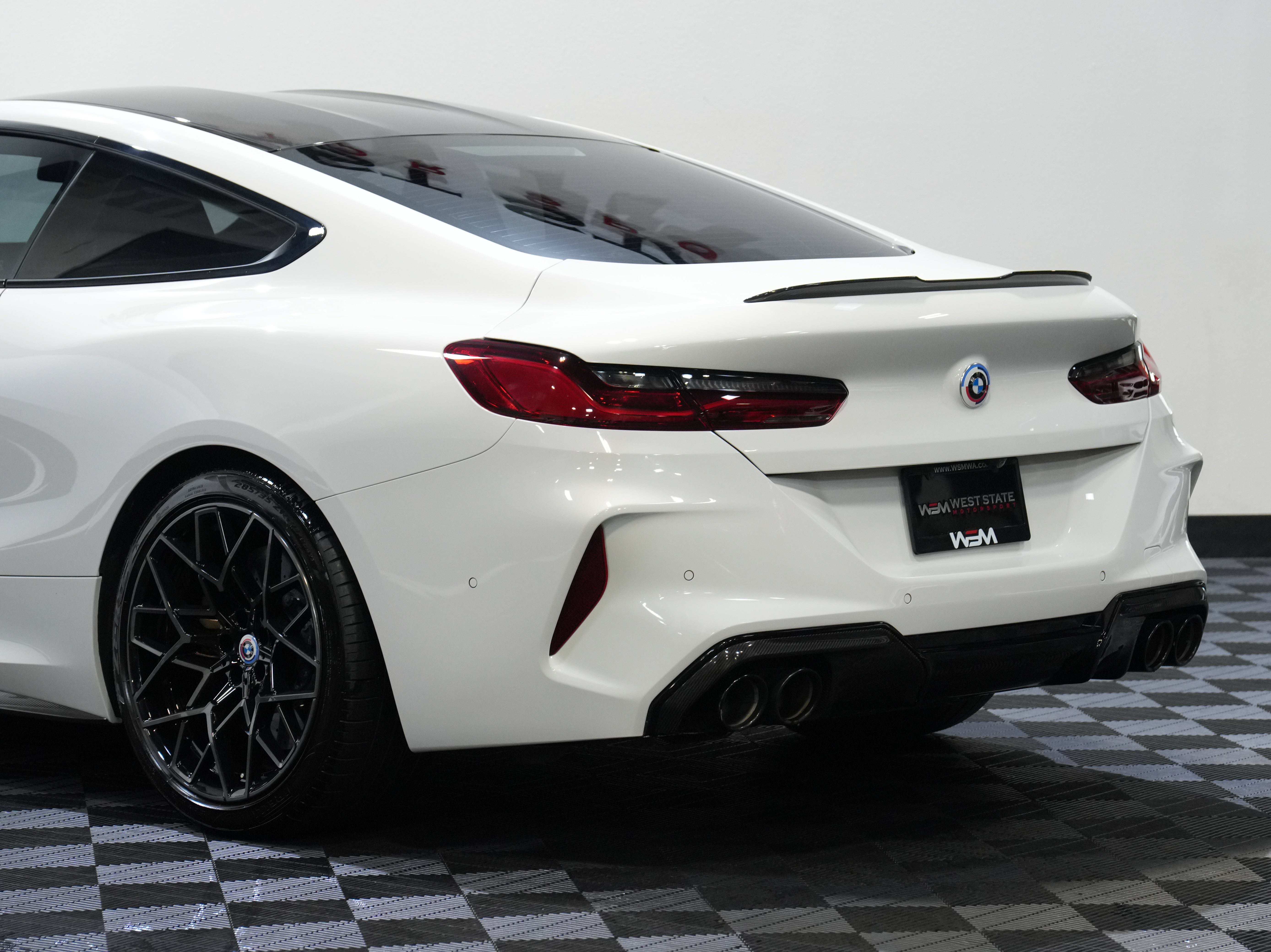 Used 2023 BMW M8 Competition w/ M Carbon Exterior Package AWD/4WD image 16