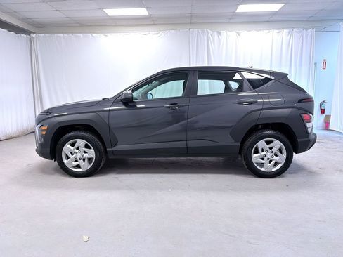 Used 2024 Hyundai Kona SE image 10