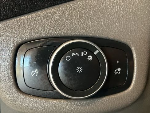 Used 2020 Ford Transit Connect XL image 14