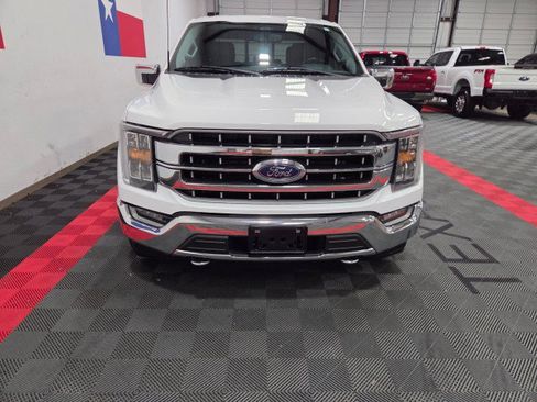 Used 2023 Ford F150 Lariat AWD/4WD image 4