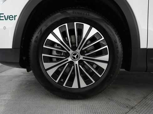 Used 2025 Mercedes-Benz EQB 250+ image 19