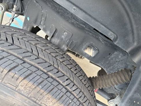 Used 2023 Jeep Gladiator Sport w/ Trailer Tow Package image 31