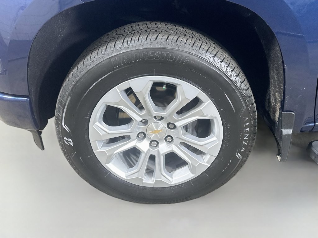Used 2022 Chevrolet Silverado 1500 RST AWD/4WD image 8