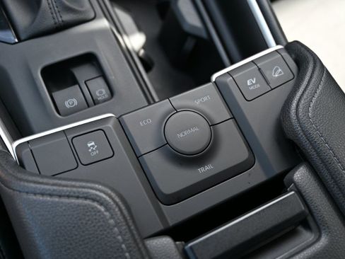 Used 2025 Toyota Grand Highlander AWD Hybrid image 37