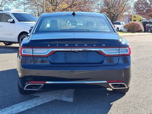 Used 2018 Lincoln Continental Reserve w/ Continental Climate Package image 8