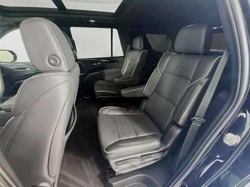 Used 2024 Cadillac Escalade Sport AWD/4WD image 21