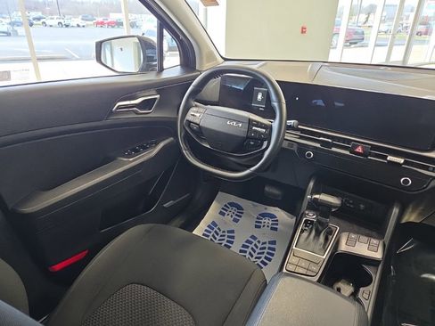 Used 2026 Kia Sportage LX image 17