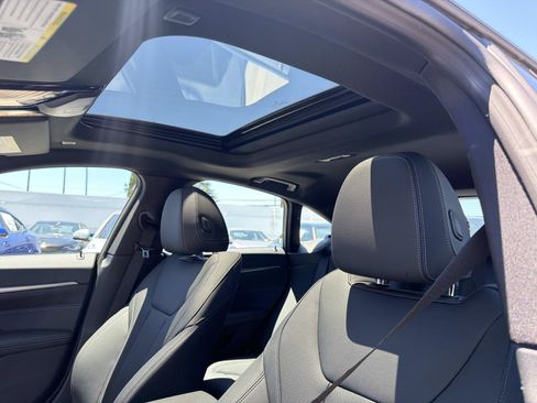 Used 2025 BMW i4 eDrive40 RWD image 16