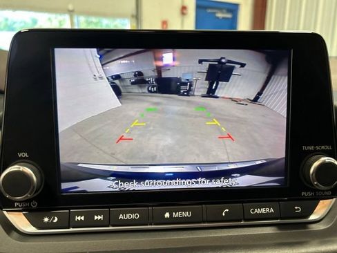 Used 2023 Nissan Rogue SV AWD/4WD image 30