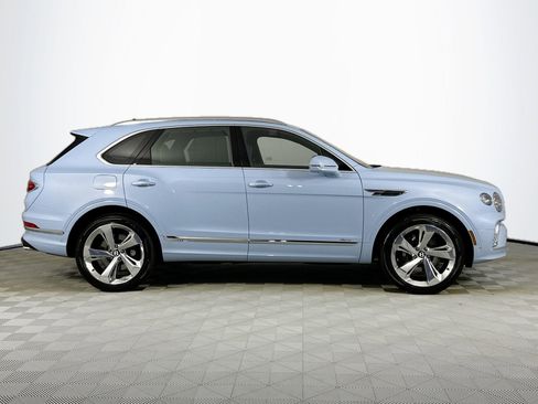 New 2025 Bentley Bentayga image 4