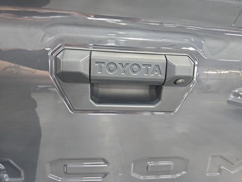 Used 2024 Toyota Tacoma TRD Off-Road AWD/4WD image 13