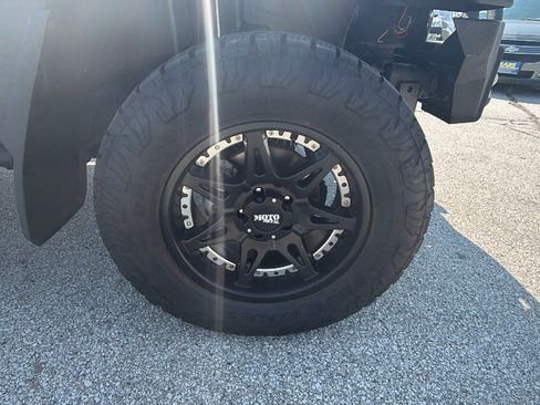 Used 2013 Jeep Wrangler Unlimited Sport w/ Connectivity Group AWD/4WD image 9