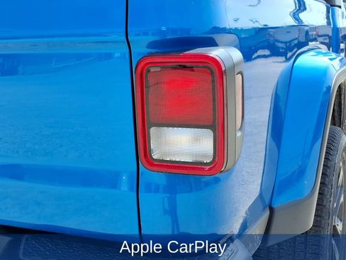 Used 2021 Jeep Gladiator Sport AWD/4WD image 13