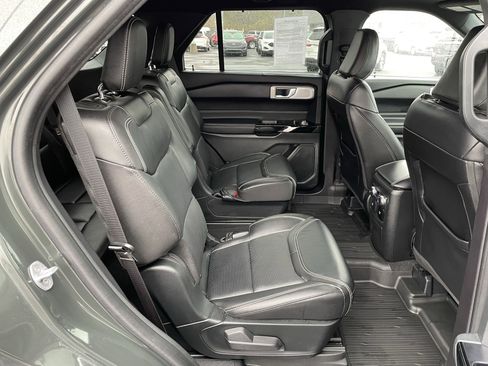 Certified 2022 Ford Explorer ST w/ Equipment Group 401A image 38