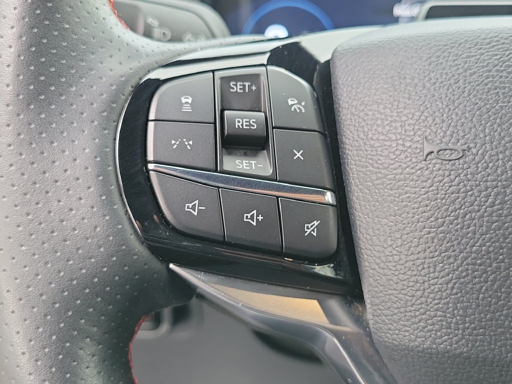 Used 2025 Ford Explorer ST-Line AWD/4WD image 32