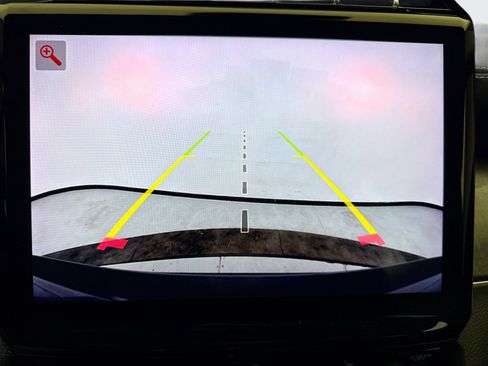 Used 2023 Jeep Grand Cherokee L Limited w/ Black Appearance Package image 16