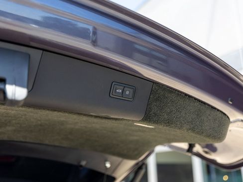 Certified 2023 Bentley Bentayga AWD/4WD image 62