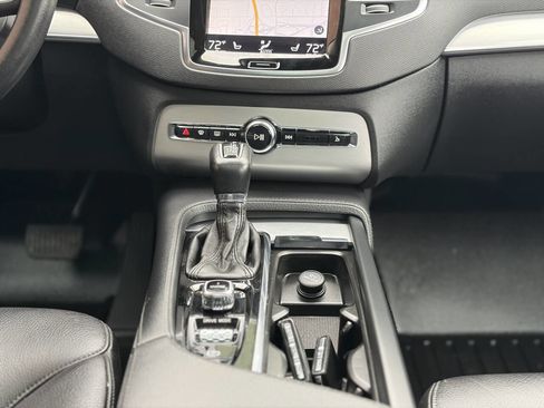 Used 2017 Volvo XC90 T6 Momentum w/ Vision Package AWD/4WD image 28