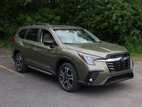 New 2026 Subaru Ascent Limited AWD/4WD image 3