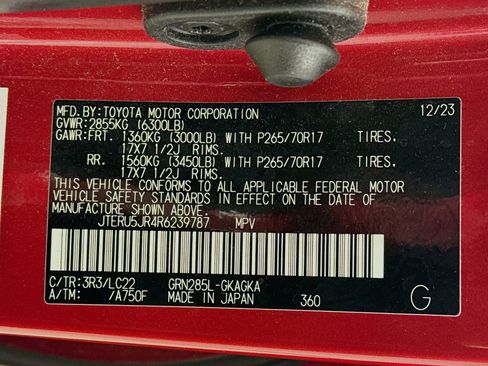 Certified 2024 Toyota 4Runner TRD Off-Road Premium AWD/4WD image 32