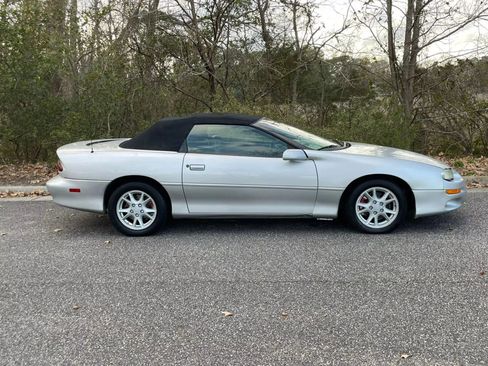 Used 2002 Chevrolet Camaro LT image 8
