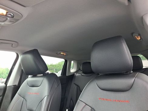 Certified 2022 Jeep Compass Trailhawk w/ Trailhawk Convenience Group AWD/4WD image 14