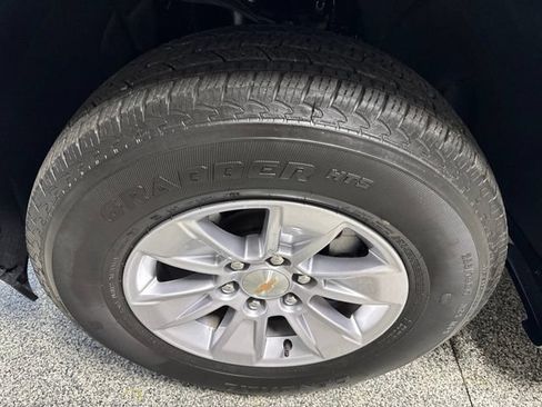 Used 2025 Chevrolet Silverado 1500 W/T RWD image 4