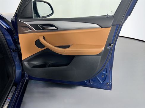 Used 2022 BMW X3 xDrive30i w/ M Sport Package 2 image 27