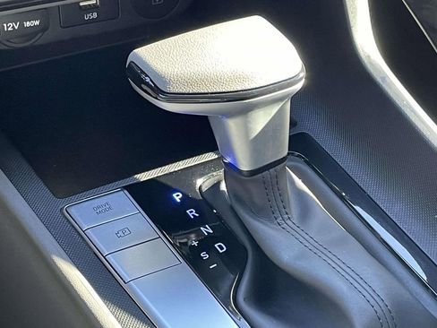 New 2025 Hyundai Elantra SE image 26