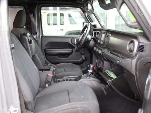 Certified 2021 Jeep Gladiator Sport image 23