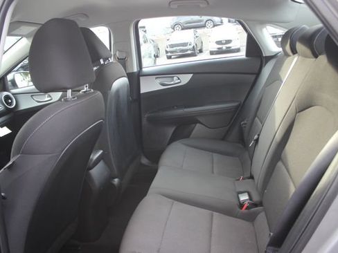 Used 2024 Kia Forte LXS FWD image 22