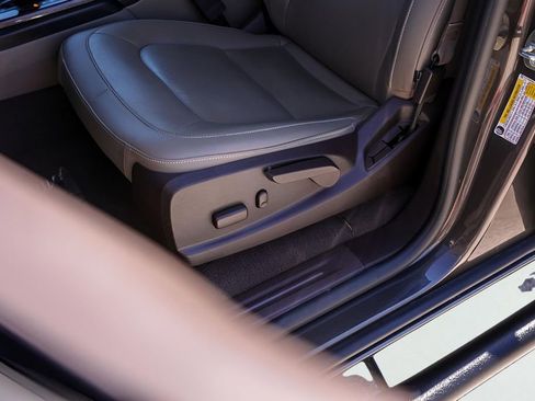 Used 2020 GMC Canyon SLT w/ Trailering Package image 11