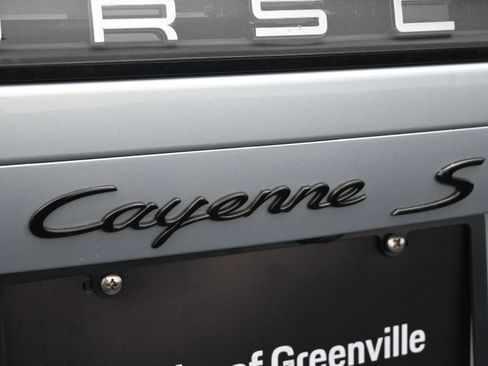 Certified 2020 Porsche Cayenne image 9