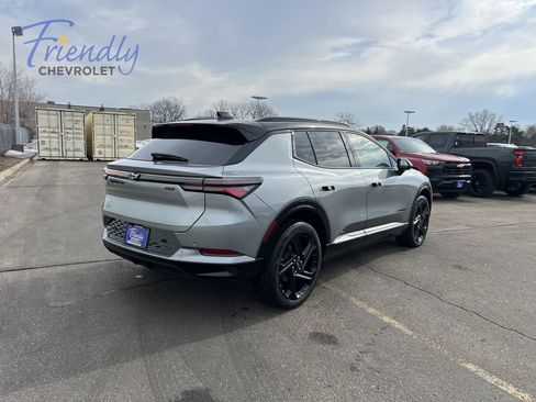New 2026 Chevrolet Equinox EV RS AWD/4WD image 3