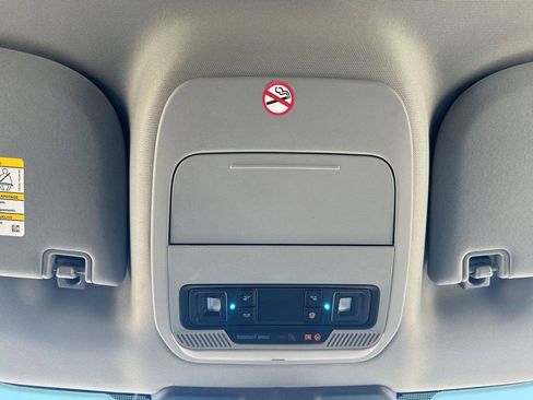 Used 2025 Ford F250 XLT image 19